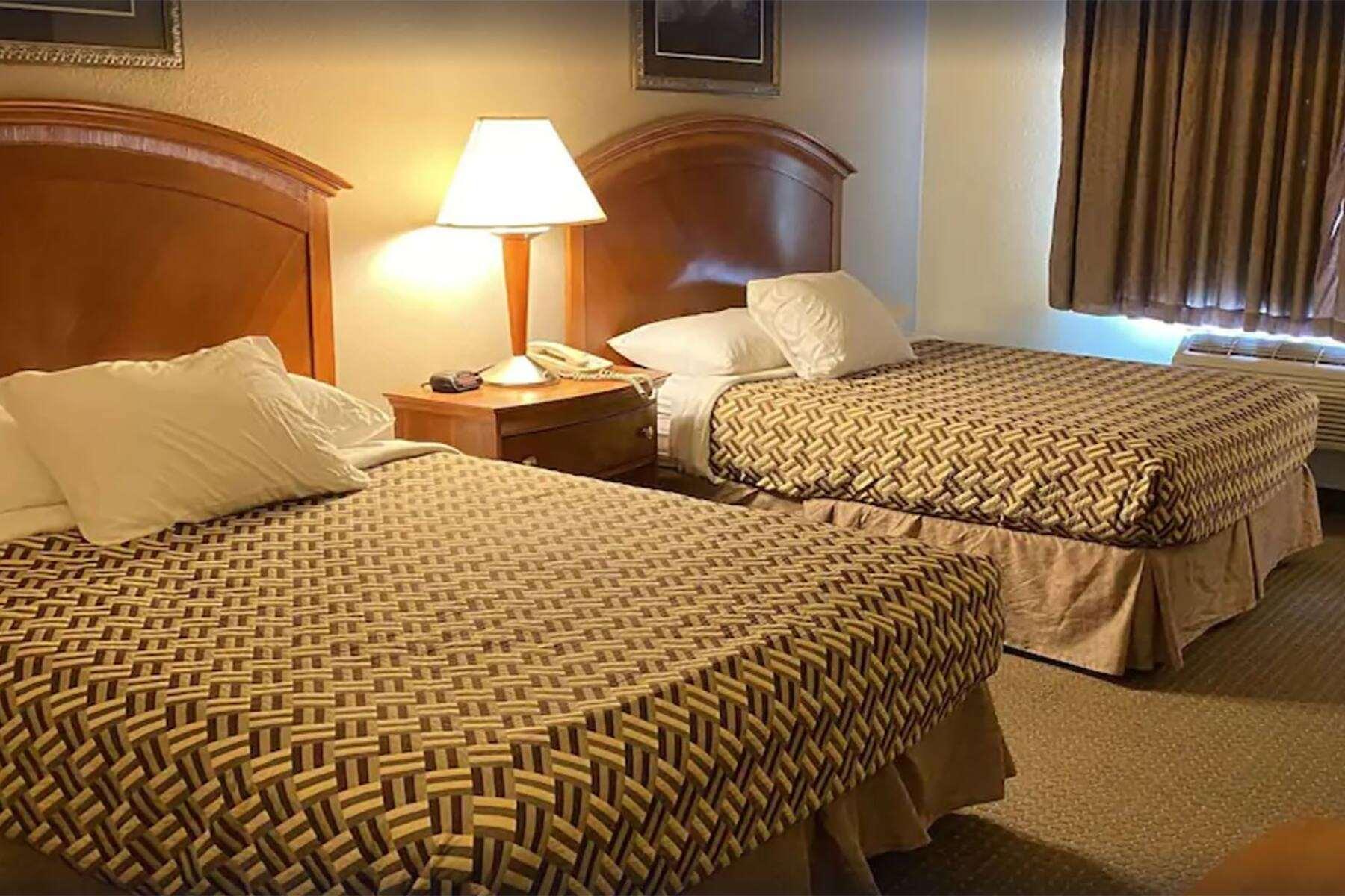 A Riverside Inn Travelodge By Wyndham Fairplay Extérieur photo