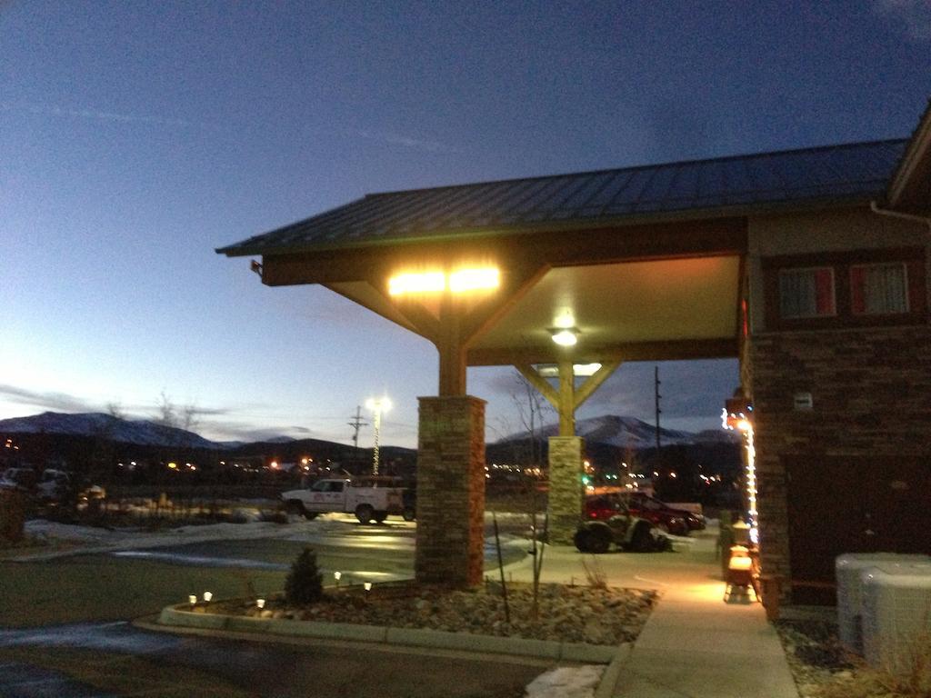 A Riverside Inn Travelodge By Wyndham Fairplay Extérieur photo