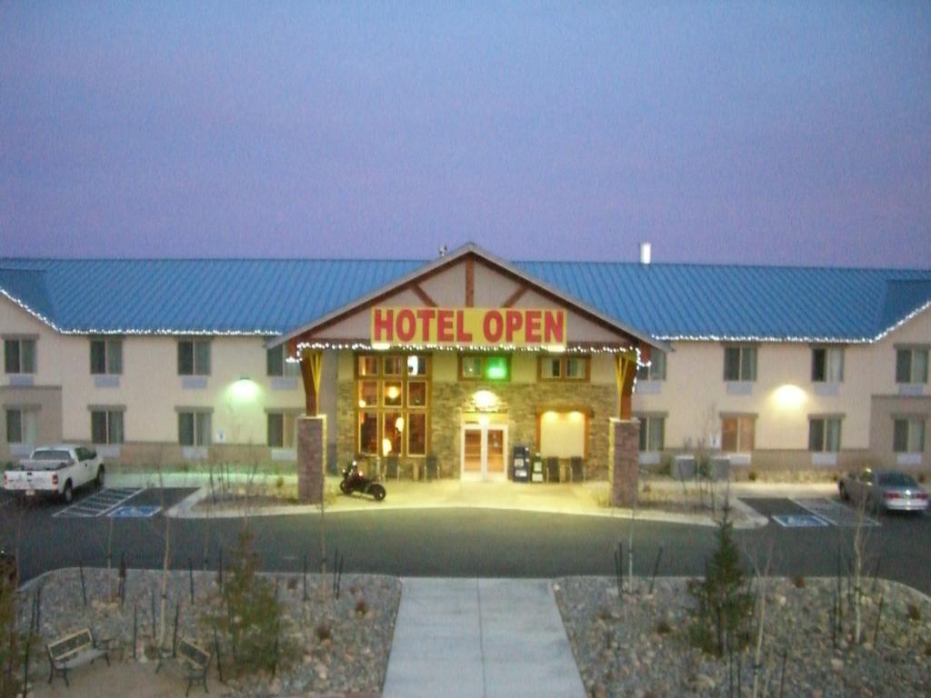 A Riverside Inn Travelodge By Wyndham Fairplay Extérieur photo
