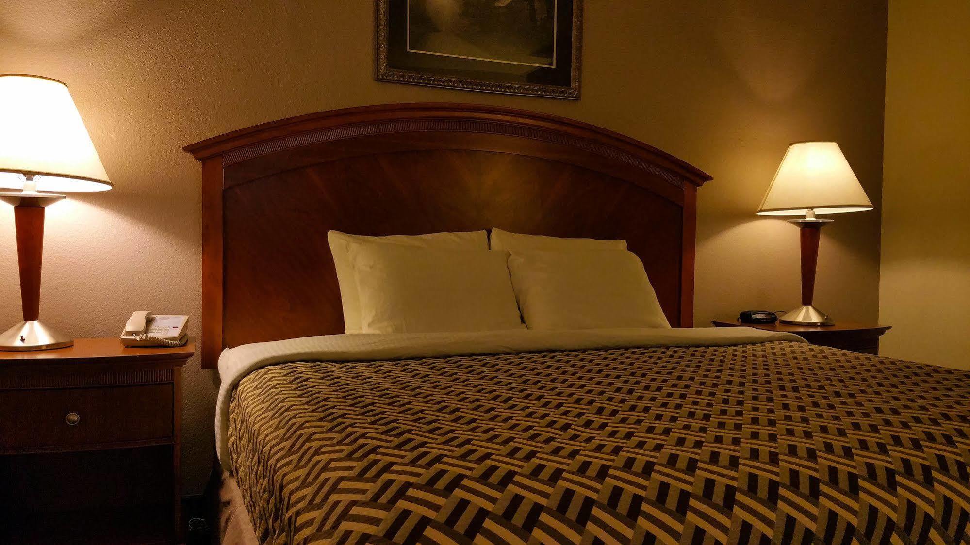 A Riverside Inn Travelodge By Wyndham Fairplay Extérieur photo