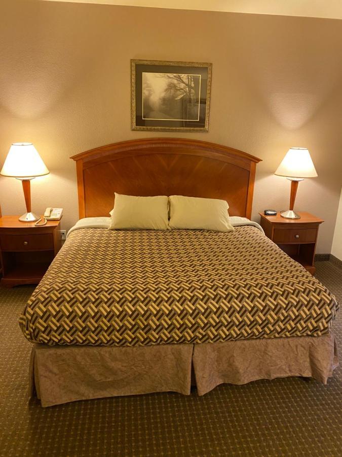 A Riverside Inn Travelodge By Wyndham Fairplay Extérieur photo